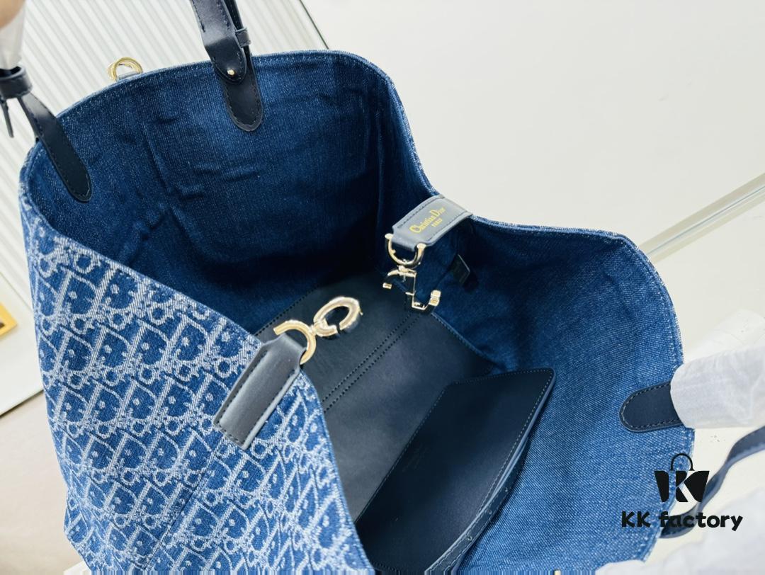 6930a4336e68136f4d9abf0f Denim Style DIOR Toujours Handbag, Must-Have Hit