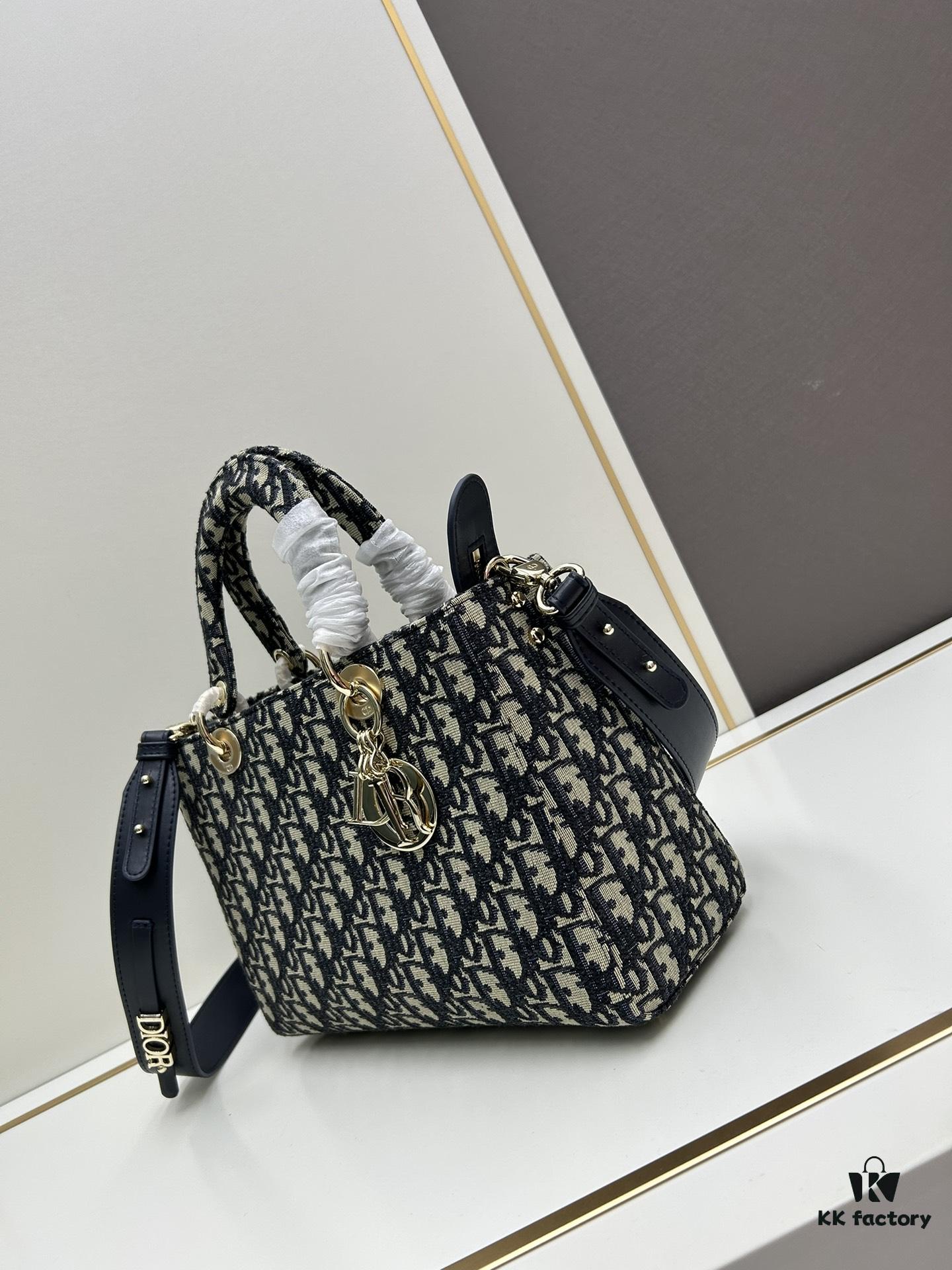 Large 29cm Dior Dior Caro Bag in Black Wrinkled Calfskin [Horizontal Style]