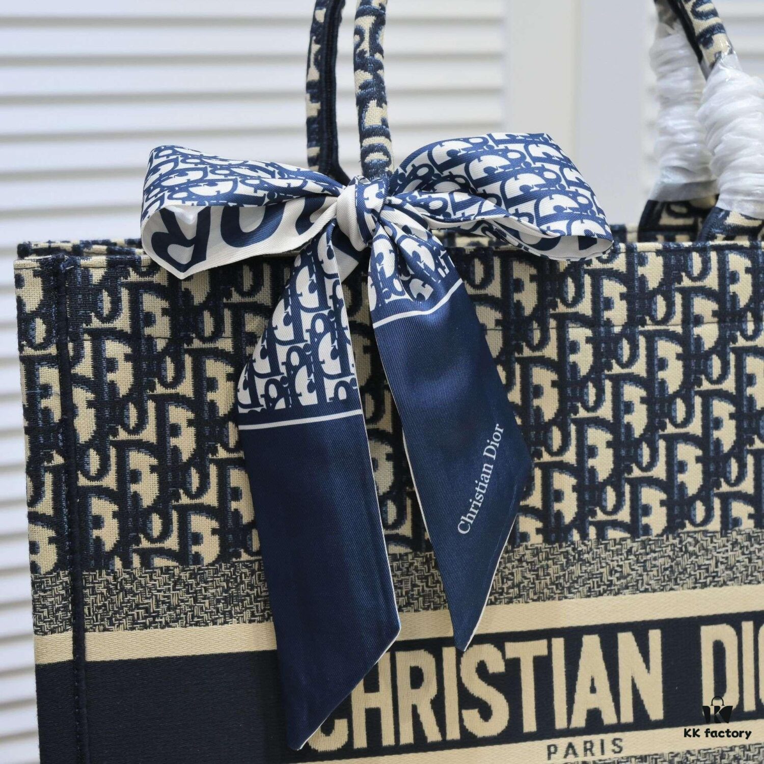 6930a4be6e68136f4d9ac01b Large Size 🔥 Embroidered Edge Dior New Arrival Boutique Shopping Bag! Boutique Synchronized Update! Limited Edition Celebrity Style! Extremely Stylish! Imported Fabric 👍 High-End Quality! Indistinguishable from Boutique Purchases! Extra-Large Capacity, Perfect for Outings 👍