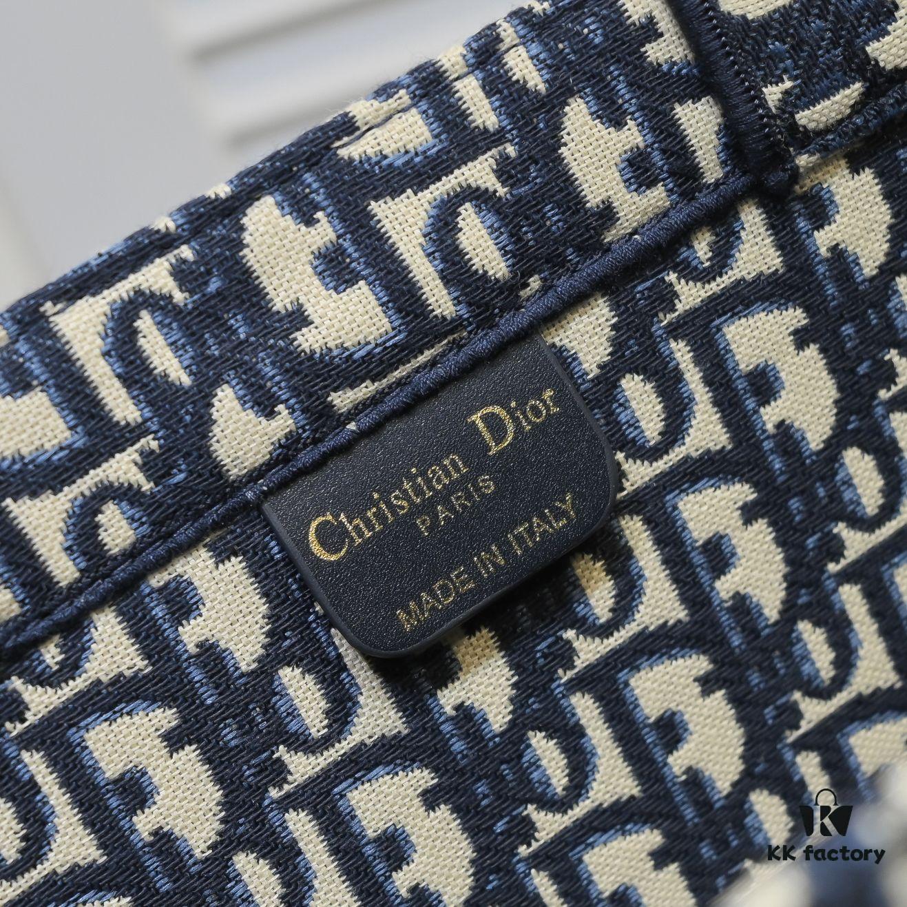 6930a4bf6e68136f4d9ac01c Large Size 🔥 Embroidered Edge Dior New Arrival Boutique Shopping Bag! Boutique Synchronized Update! Limited Edition Celebrity Style! Extremely Stylish! Imported Fabric 👍 High-End Quality! Indistinguishable from Boutique Purchases! Extra-Large Capacity, Perfect for Outings 👍