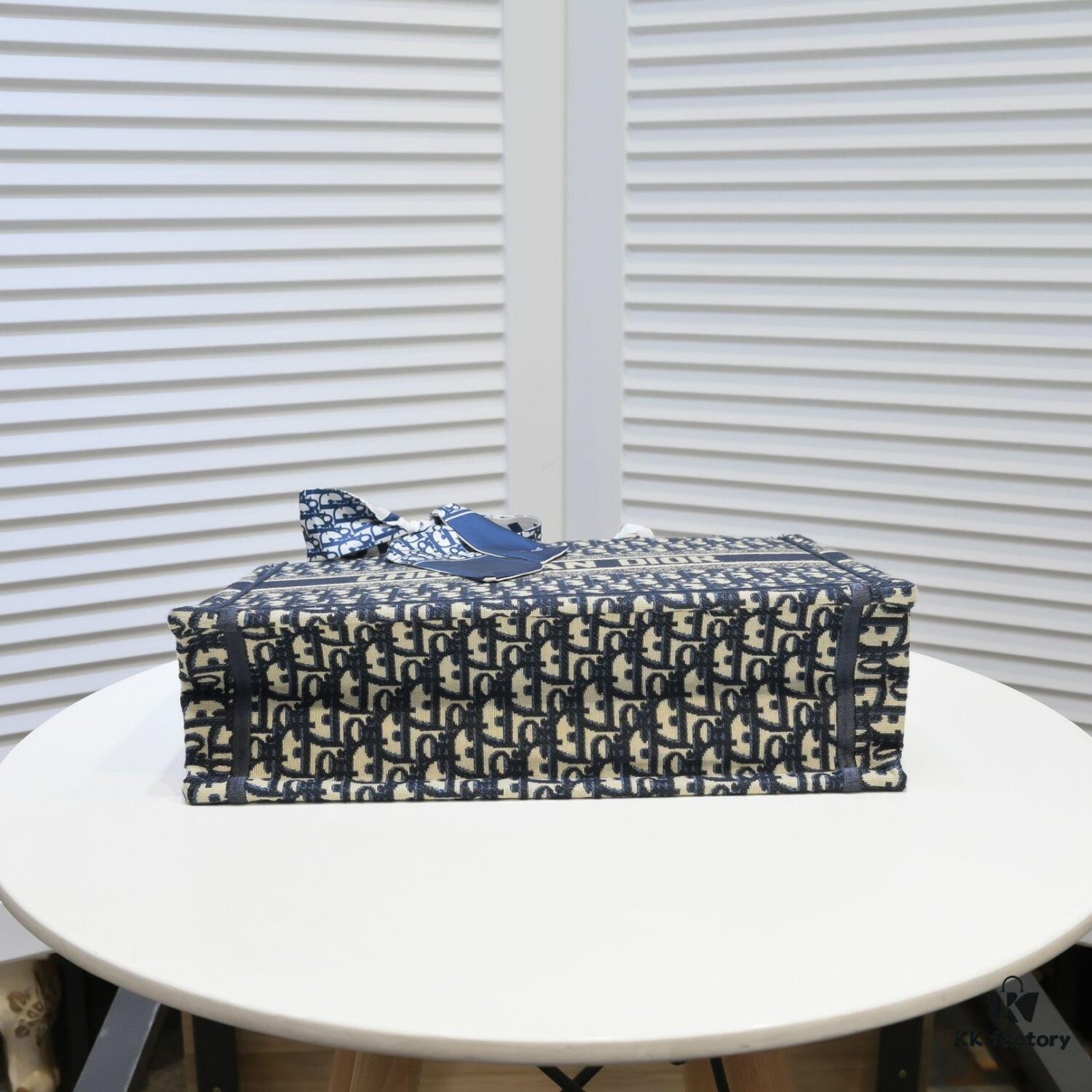 Dior Small Shopping Bag with Silk Scarf, Edged Design, New Arrival from Dior Counter, Limited Edition, Celebrity Style, Premium Quality Imported Fabric