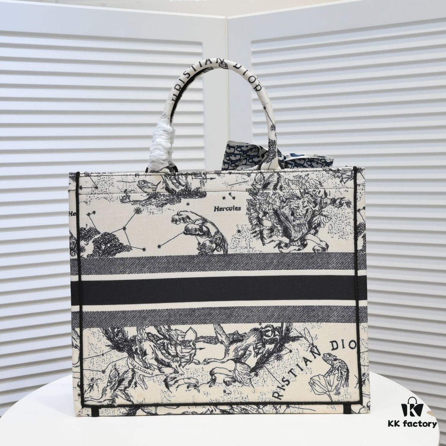 6930a4c76e68136f4d9ac02a Large Size with Scarf 🔥 Embroidered Edge ➔ Dior New Arrival Boutique Shopping Bag! Synchronized with Boutique Release! Limited Edition Worn by Celebrities! Extremely Stylish! Imported Fabric 👍 High-End Quality! Indistinguishable from Genuine When Used in Boutiques! Extra-Large Capacity, Ideal for Outings 👍