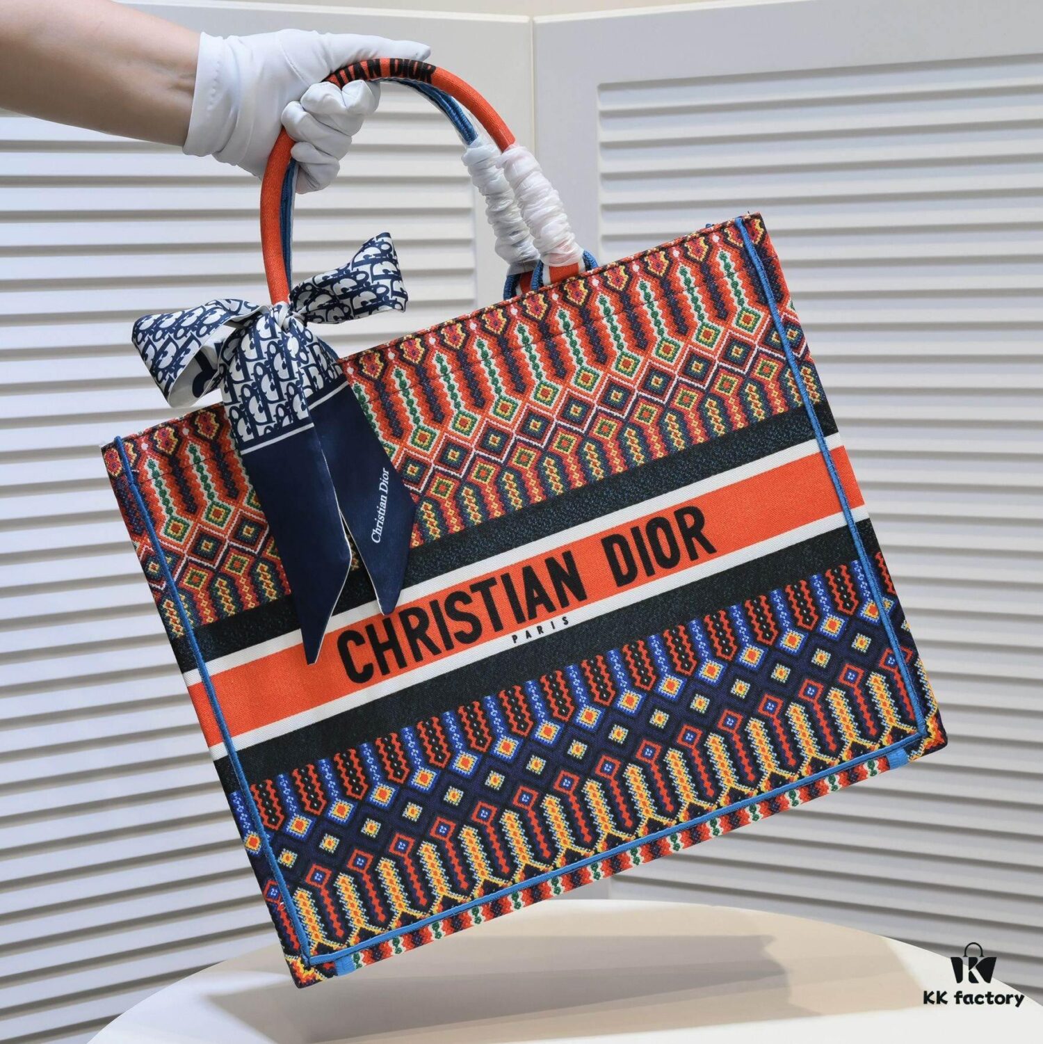 6930a4d76e68136f4d9ac047 Large Size 🔥 Embroidered Edge Dior New Arrival Shopping Bag! Counter Synchronized Update! Celebrity Limited Edition! Extremely Stylish! Imported Fabric, High-End Quality! Perfect for Visiting Official Stores! Ideal Choice for Outings with Extra-Large Capacity!