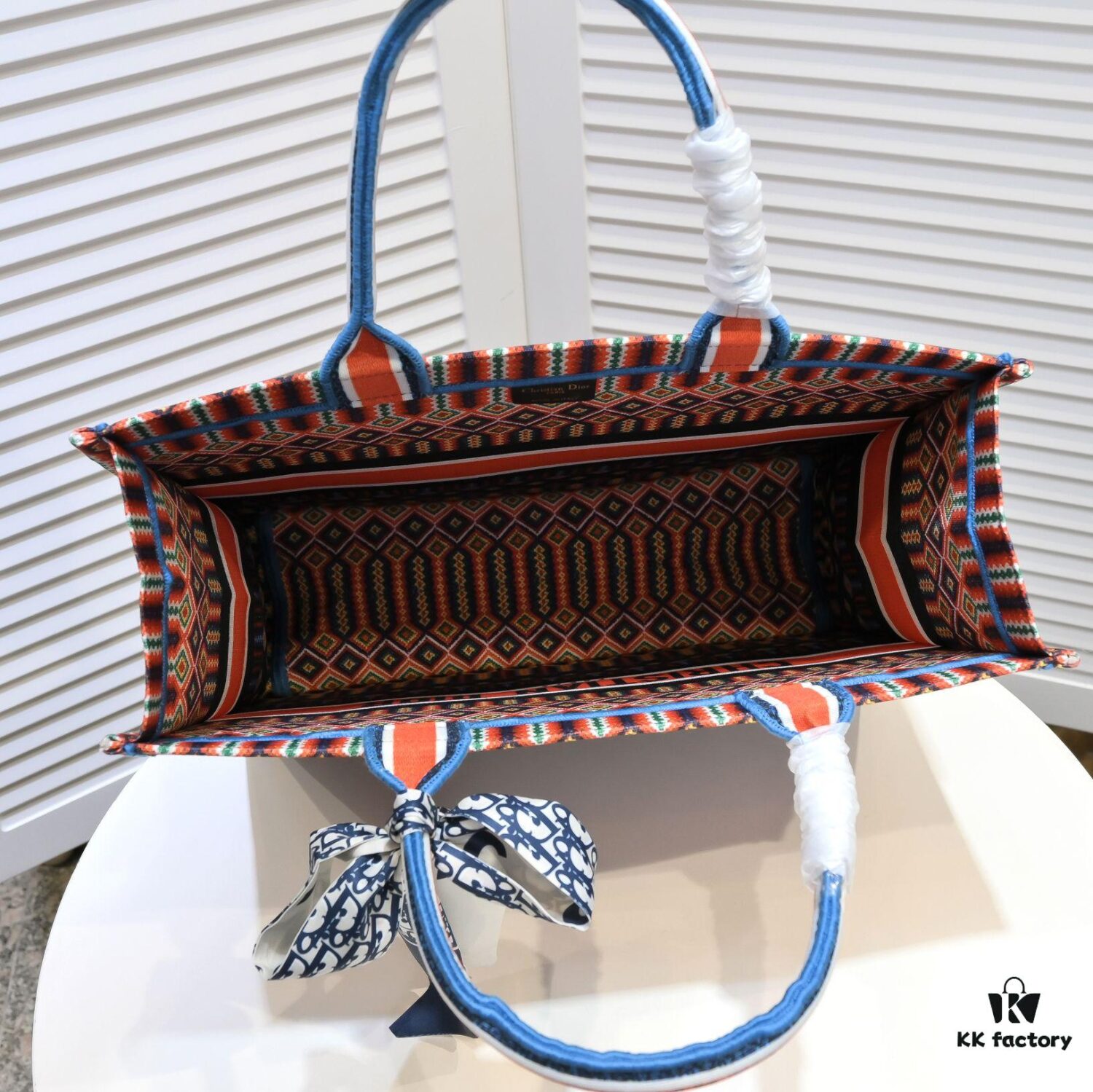 6930a4d96e68136f4d9ac049 Large Size 🔥 Embroidered Edge Dior New Arrival Shopping Bag! Counter Synchronized Update! Celebrity Limited Edition! Extremely Stylish! Imported Fabric, High-End Quality! Perfect for Visiting Official Stores! Ideal Choice for Outings with Extra-Large Capacity!