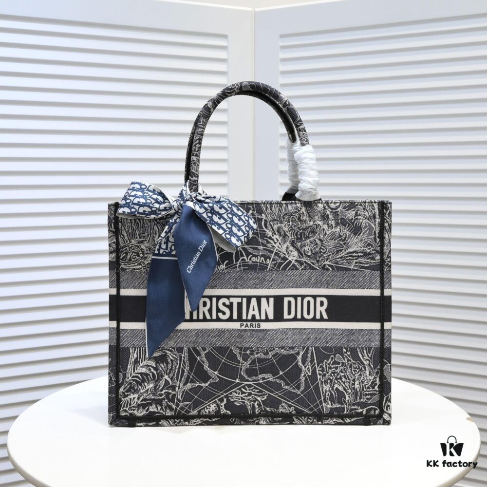 6930a4fb6e68136f4d9ac080 Dior Small Shopping Bag with Silk Scarf, Edged Design - New Arrival from Dior Counter, Limited Edition, Celebrity Style