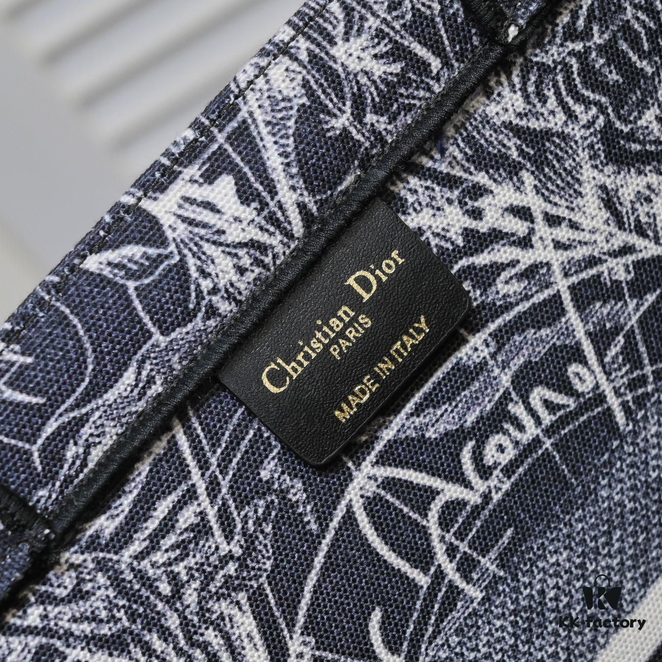 6930a5006e68136f4d9ac089 Dior Small Shopping Bag with Silk Scarf, Edged Design - New Arrival from Dior Counter, Limited Edition, Celebrity Style