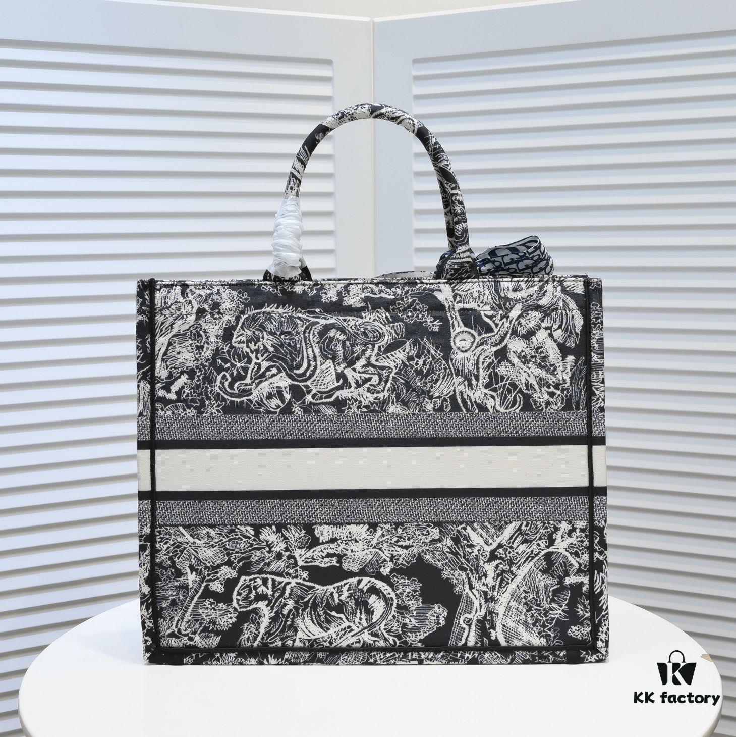 6930a5016e68136f4d9ac08b Large Size with Silk Scarf 🔥 Embroidered Edge Dior New Arrival Shopping Tote! Counter Synchronized Update! Limited Edition Worn by Celebrities! Extremely Stylish! Premium Imported Fabric, High-End Quality! Seamlessly Matches Authentic Counter Version! Extra-Large Capacity, Perfect for Outings!