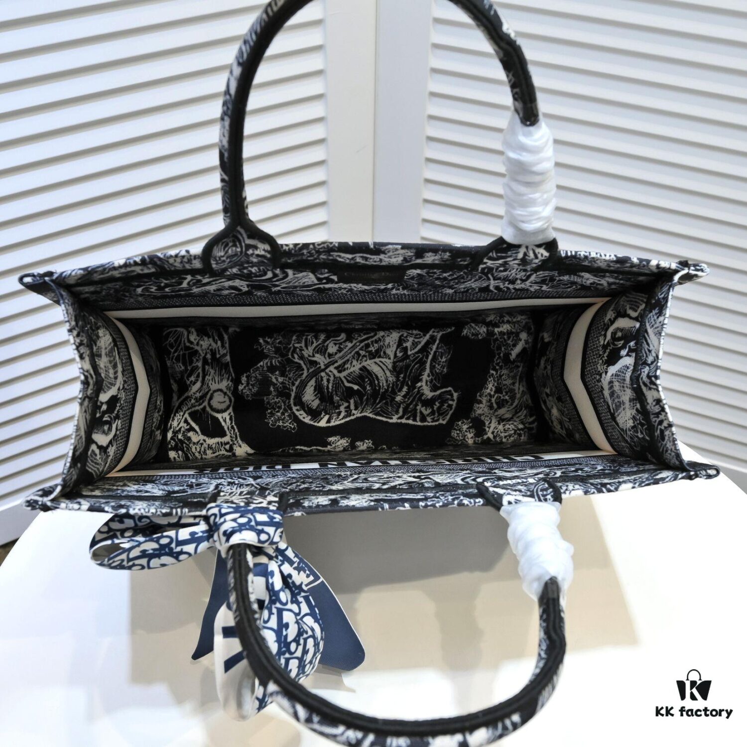 6930a50a6e68136f4d9ac099 Dior Small Shopping Bag with Silk Scarf, Bound Edges, Model No. 8034, 36*27*16cm, Imported Fabric, Limited Edition, Celebrity Style