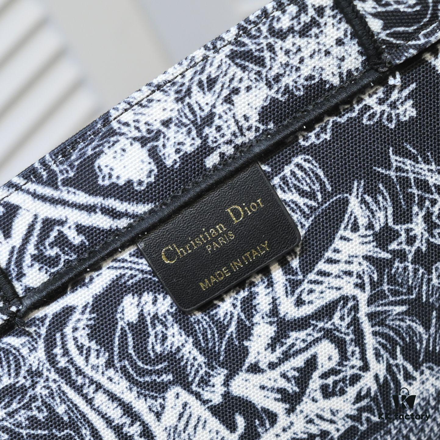 6930a50c6e68136f4d9ac09d Dior Small Shopping Bag with Silk Scarf, Bound Edges, Model No. 8034, 36*27*16cm, Imported Fabric, Limited Edition, Celebrity Style
