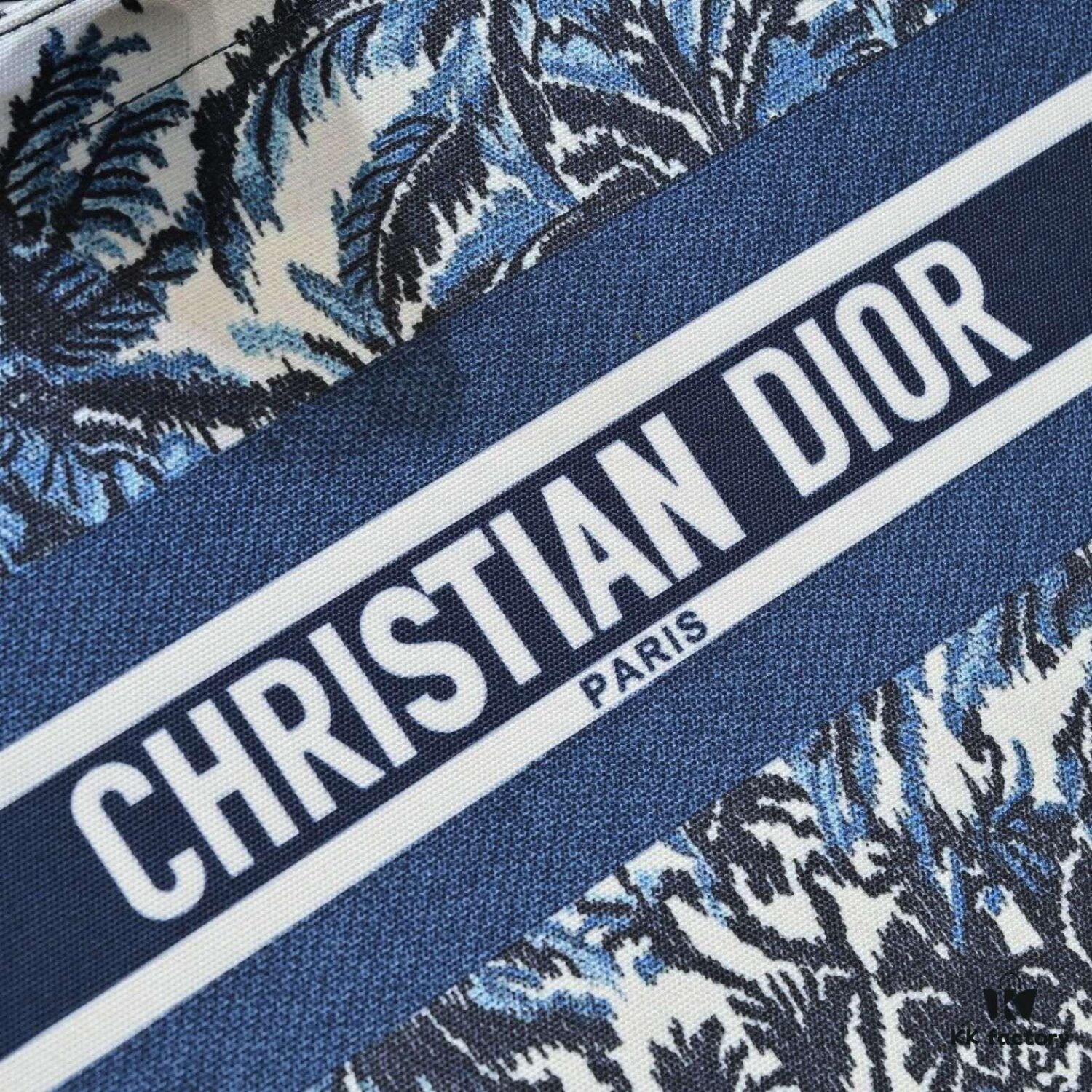6930a5136e68136f4d9ac0a7 Dior Small Shopping Bag with Silk Scarf, Edged Design - New Arrival from Dior Counter, Limited Edition, Celebrity Style