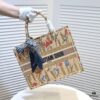 Dior Small Shopping Bag with Silk Scarf, Lockstitch, Counter New Arrival, Limited Edition, Celebrity Style, Imported Fabric, High-End Quality