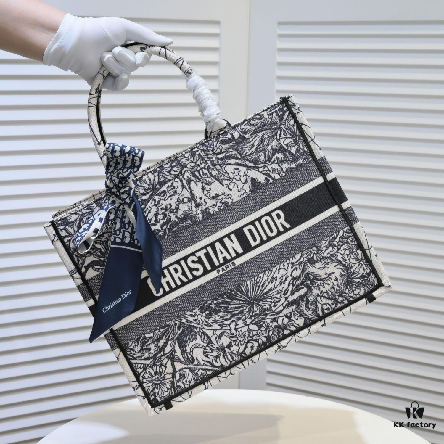 6930a5356e68136f4d9ac0dc Dior Small Shopping Bag with Silk Scarf, Hemmed, New Arrival from Dior Counter! Limited Edition, Same as Celebrity Style!