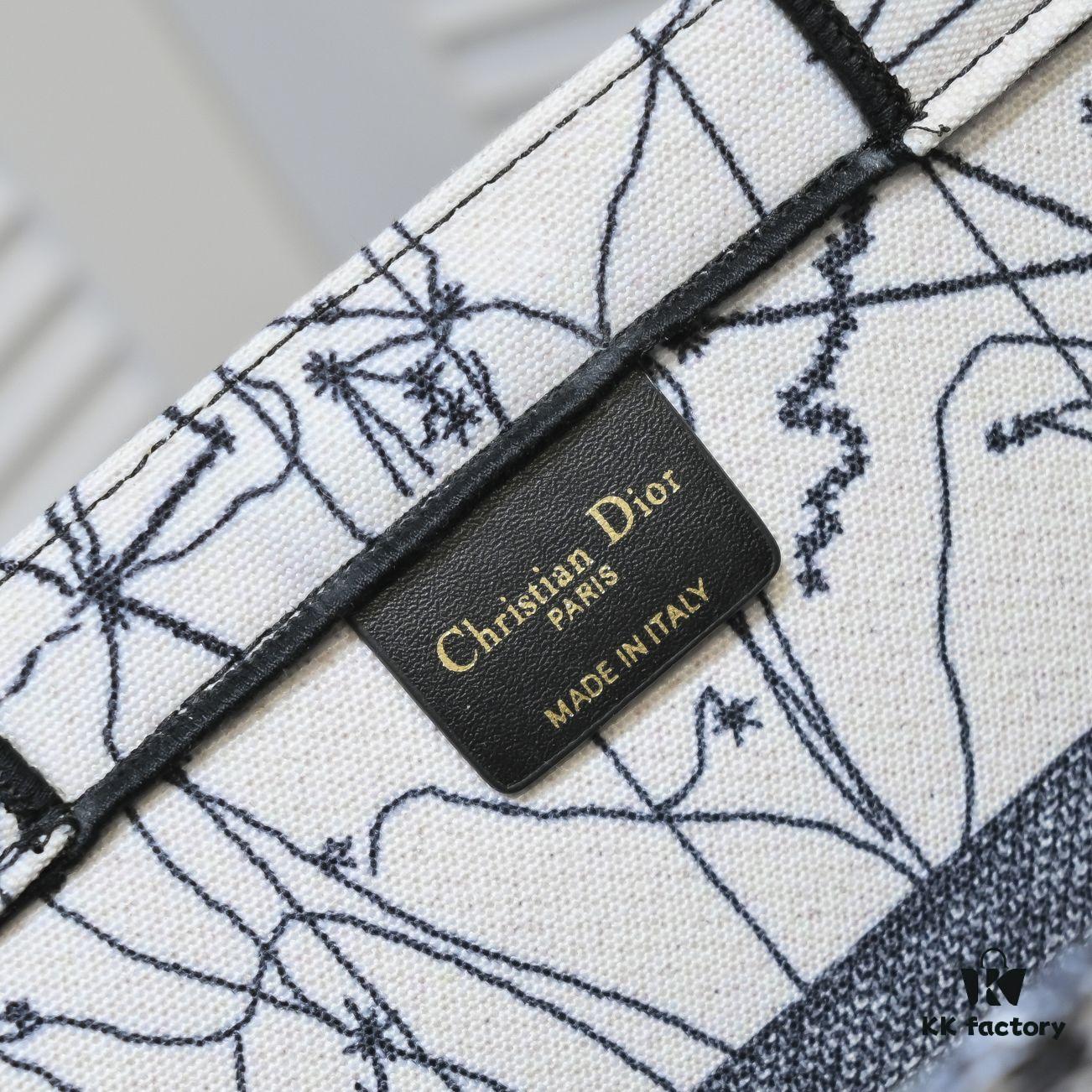 6930a5376e68136f4d9ac0e2 Dior Small Shopping Bag with Silk Scarf, Hemmed, New Arrival from Dior Counter! Limited Edition, Same as Celebrity Style!