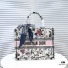 Dior Small Shopping Bag with Silk Scarf, Bound Edges, New Arrival from Dior Counter, Limited Edition, Celebrity Style, High-End Quality, Imported Fabric