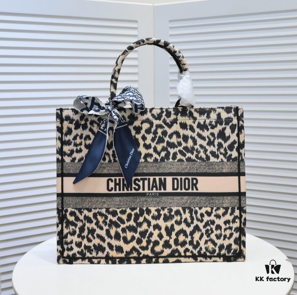 6930a5606e68136f4d9ac12a Large Size 🔥 Embroidered Edge Dior New Arrival Boutique Shopping Bag! Limited Edition, Same as Celebrity Style!