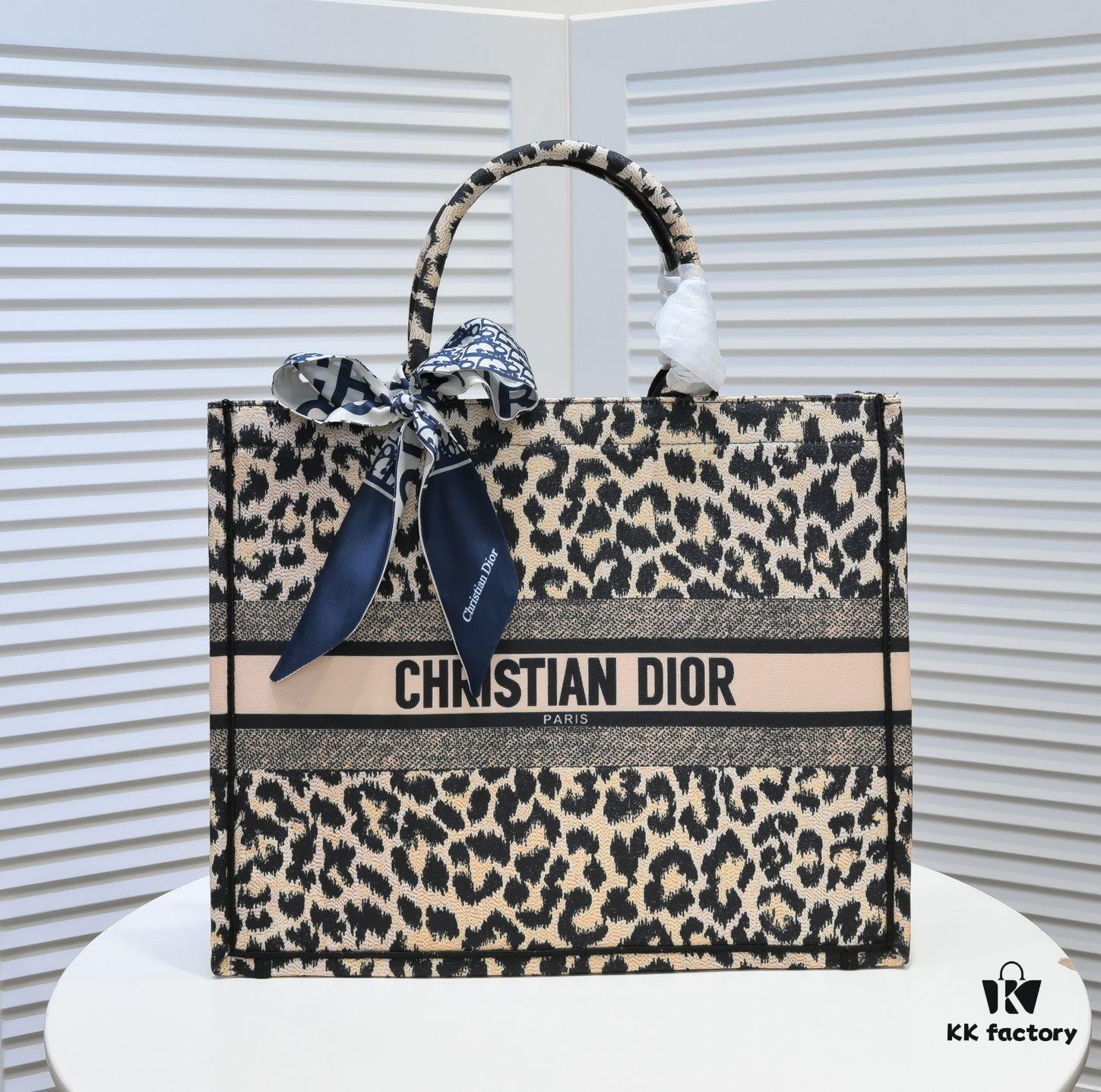 6930a5606e68136f4d9ac12a Large Size 🔥 Embroidered Edge Dior New Arrival Boutique Shopping Bag! Limited Edition, Same as Celebrity Style!