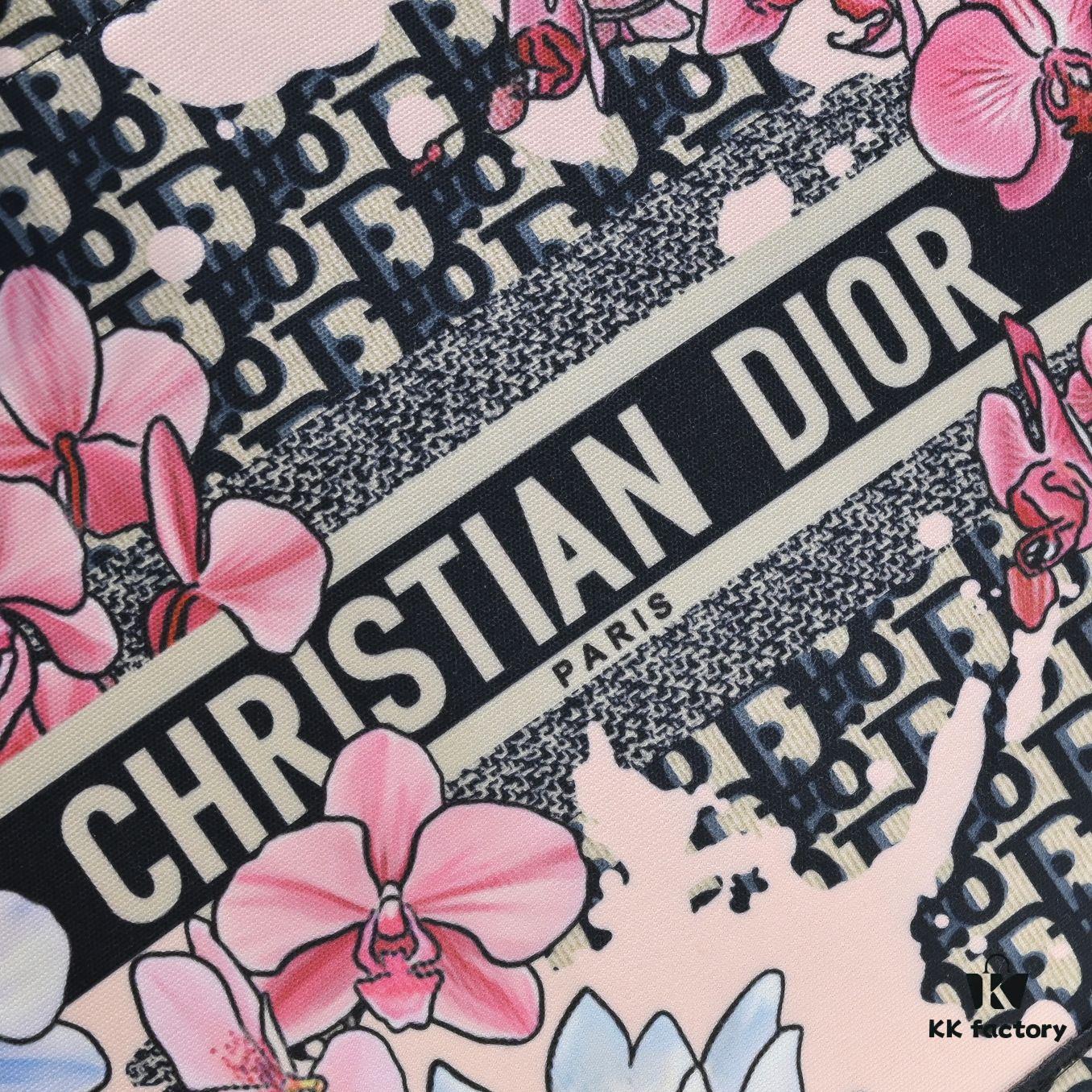 6930a56c6e68136f4d9ac140 Large Size with Scarf 🔥 Embroidered Edge ➔ Dior New Arrival Shopping Tote! Counter Synchronized Update! Limited Edition Celebrity Style! Extremely Stylish! Imported Fabric 👍 High-End Quality! Seamlessly Matches Authentic Counter Products! Extra Large Capacity, Ideal for Outings 👍