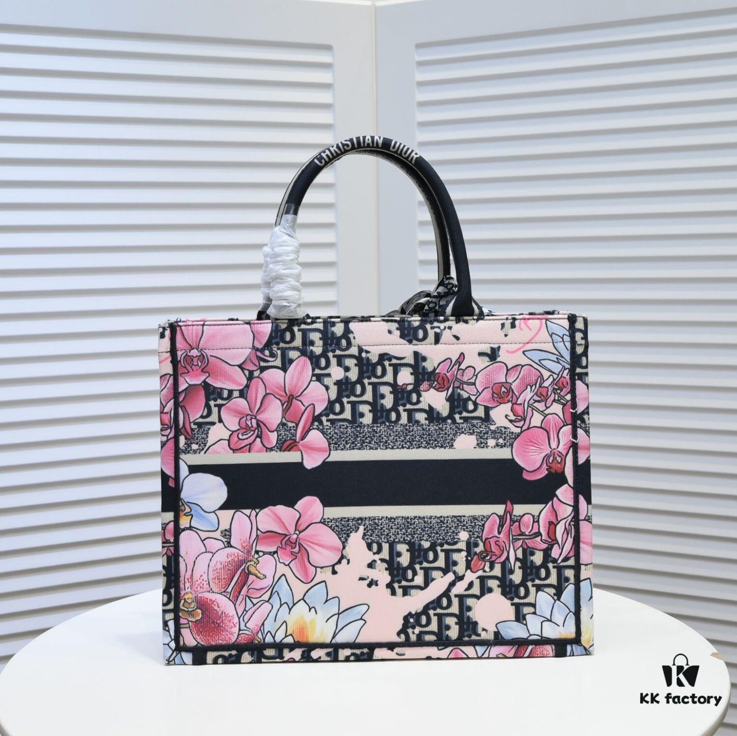 6930a56e6e68136f4d9ac147 Dior Small Shopping Bag with Silk Scarf, Bound Edges, New Arrival from Dior Counter, Limited Edition, Celebrity Style