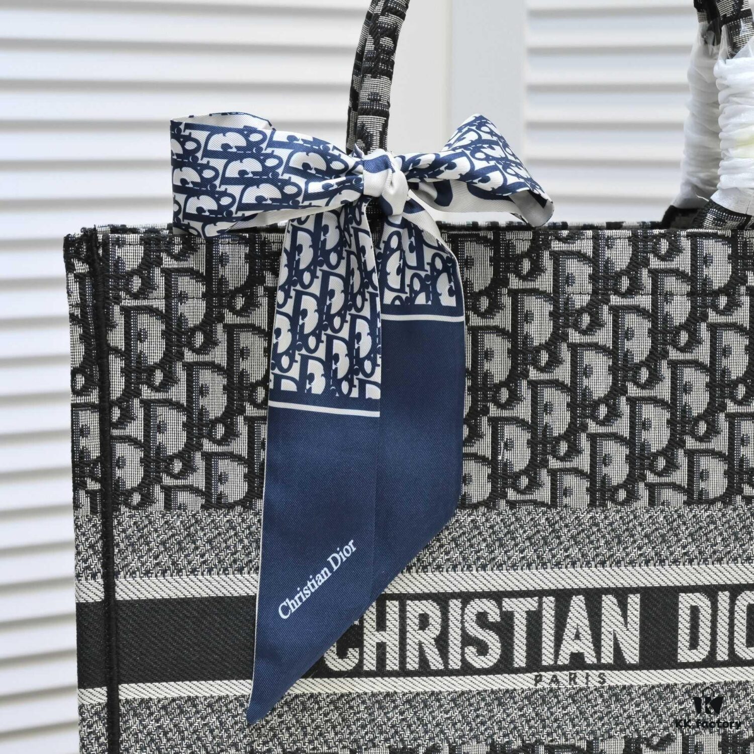 6930a58e6e68136f4d9ac17c Large Size with Scarf 🔥 Embroidered Edge ➔ Dior New Arrival Shopping Tote! Counter Synchronized Update! Limited Edition Worn by Celebrities! Extremely Stylish! Premium Imported Fabric, High-End Quality! Indistinguishable from Counter Version! Extra-Large Capacity, Perfect for Outings!
