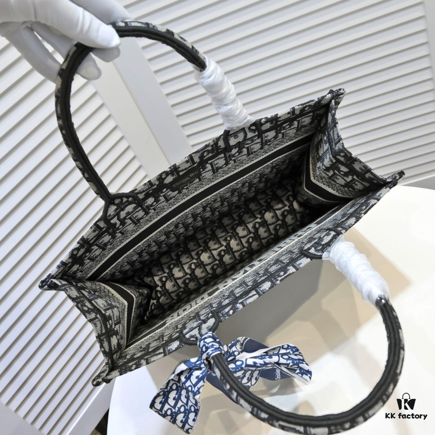 6930a5936e68136f4d9ac183 Dior Small Shopping Bag with Silk Scarf, Bound Edges, New Arrival from Dior Counter, Limited Edition, Celebrity Style