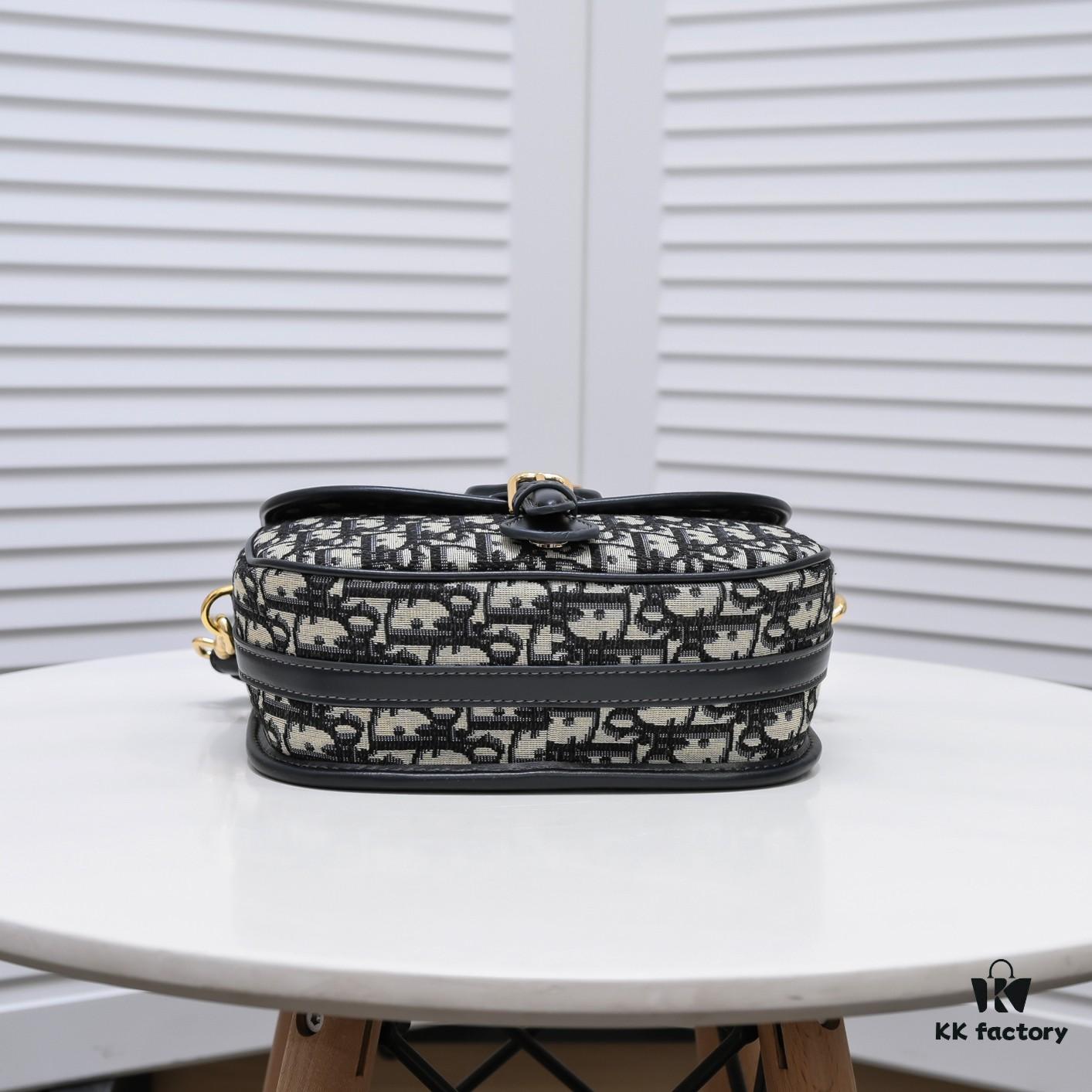 6930a5ac6e68136f4d9ac1b3 Dior Bobby Bag 2020 Pre-Autumn New Vintage Style, Large Size Original Quality with Box