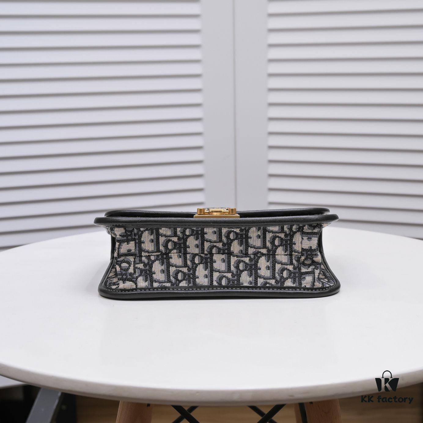 6930a5c46e68136f4d9ac1dd DIOR OBLIQUE Flap Handheld Bag with Chain Detail
