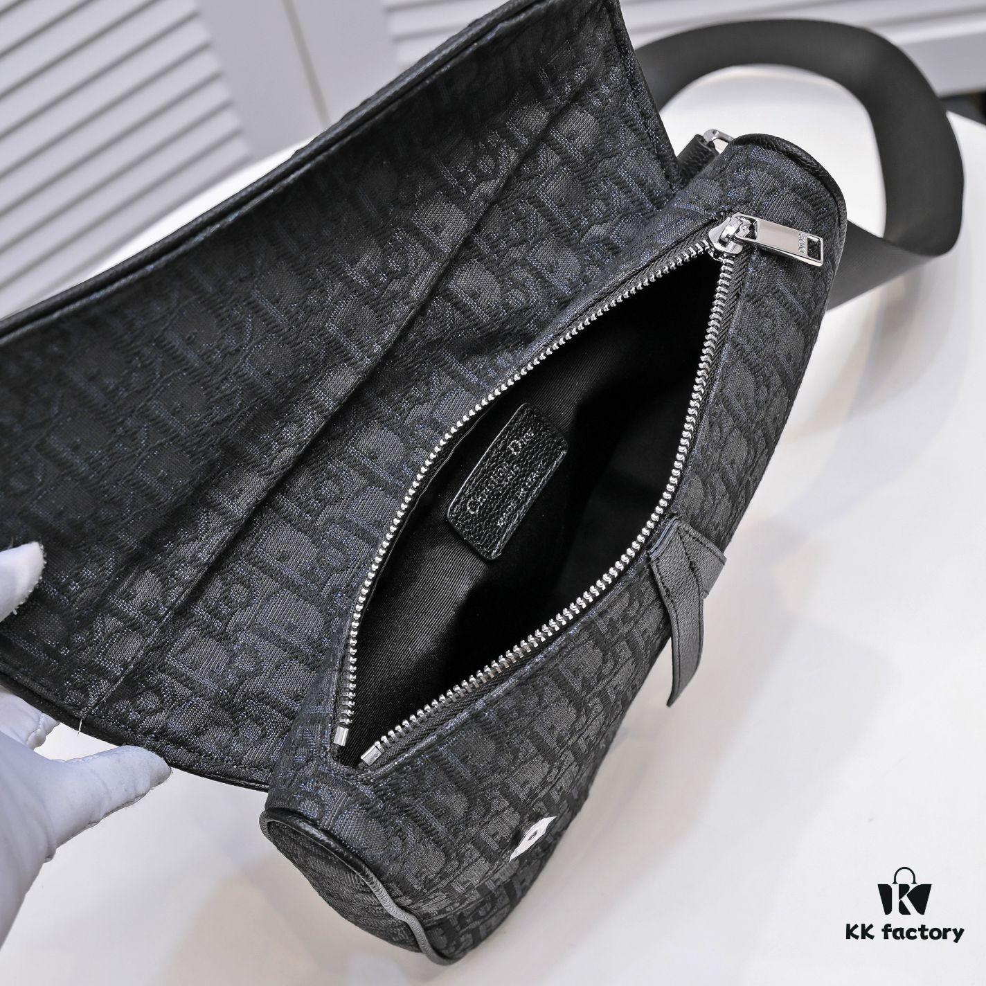 6930a5cb6e68136f4d9ac1e9 Dior Men's SADDLE Unisex Crossbody Bag / Chest Bag