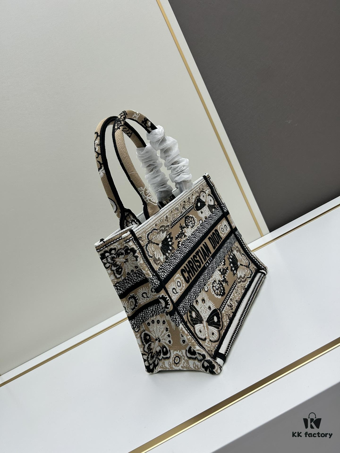 6930a5f66e68136f4d9ac239 Book Tote Bag with Embroidered Small Size 26.5cm