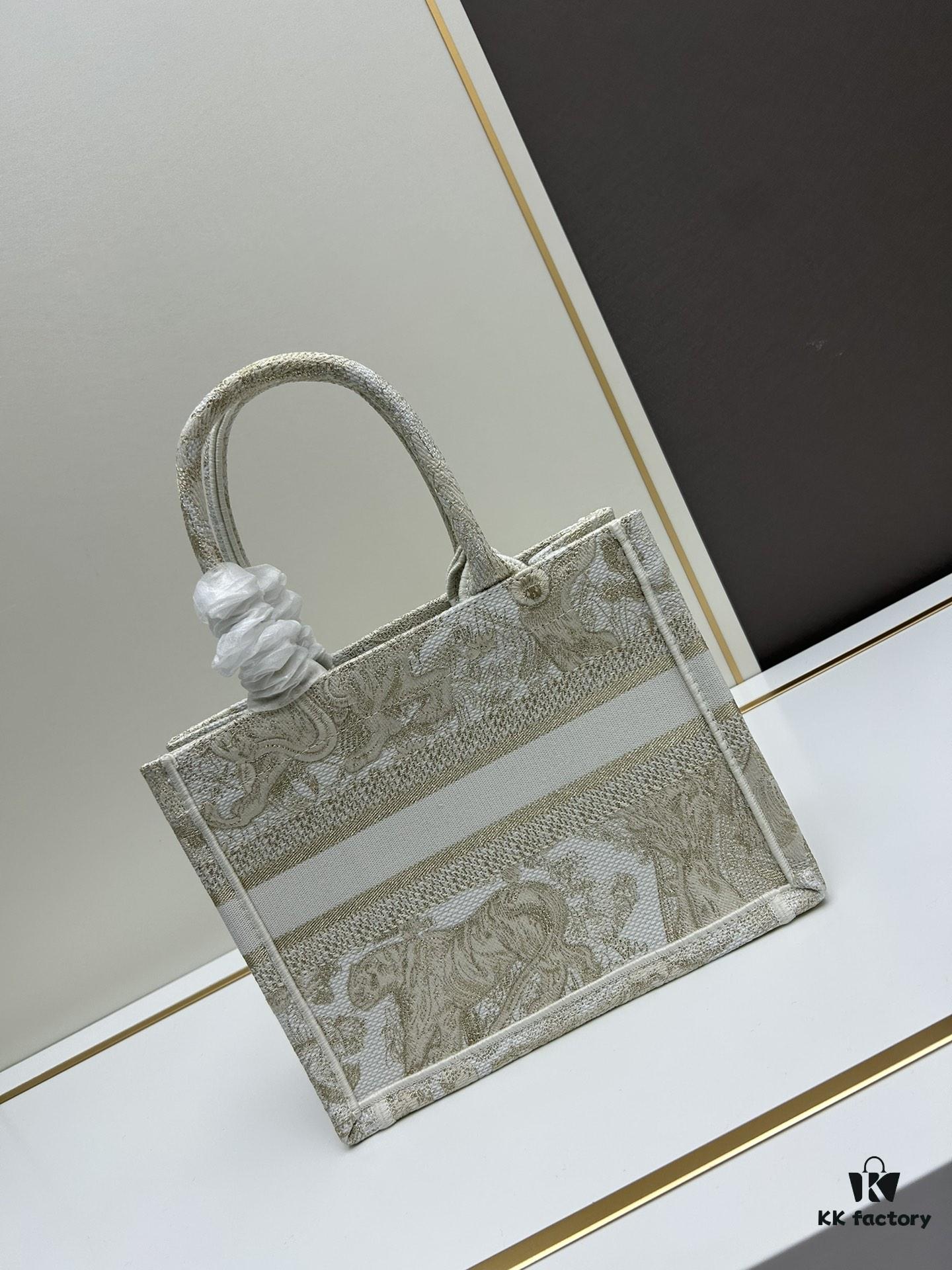 6930a6106e68136f4d9ac263 Book Tote Bag with Embroidered Small Size 26.5cm