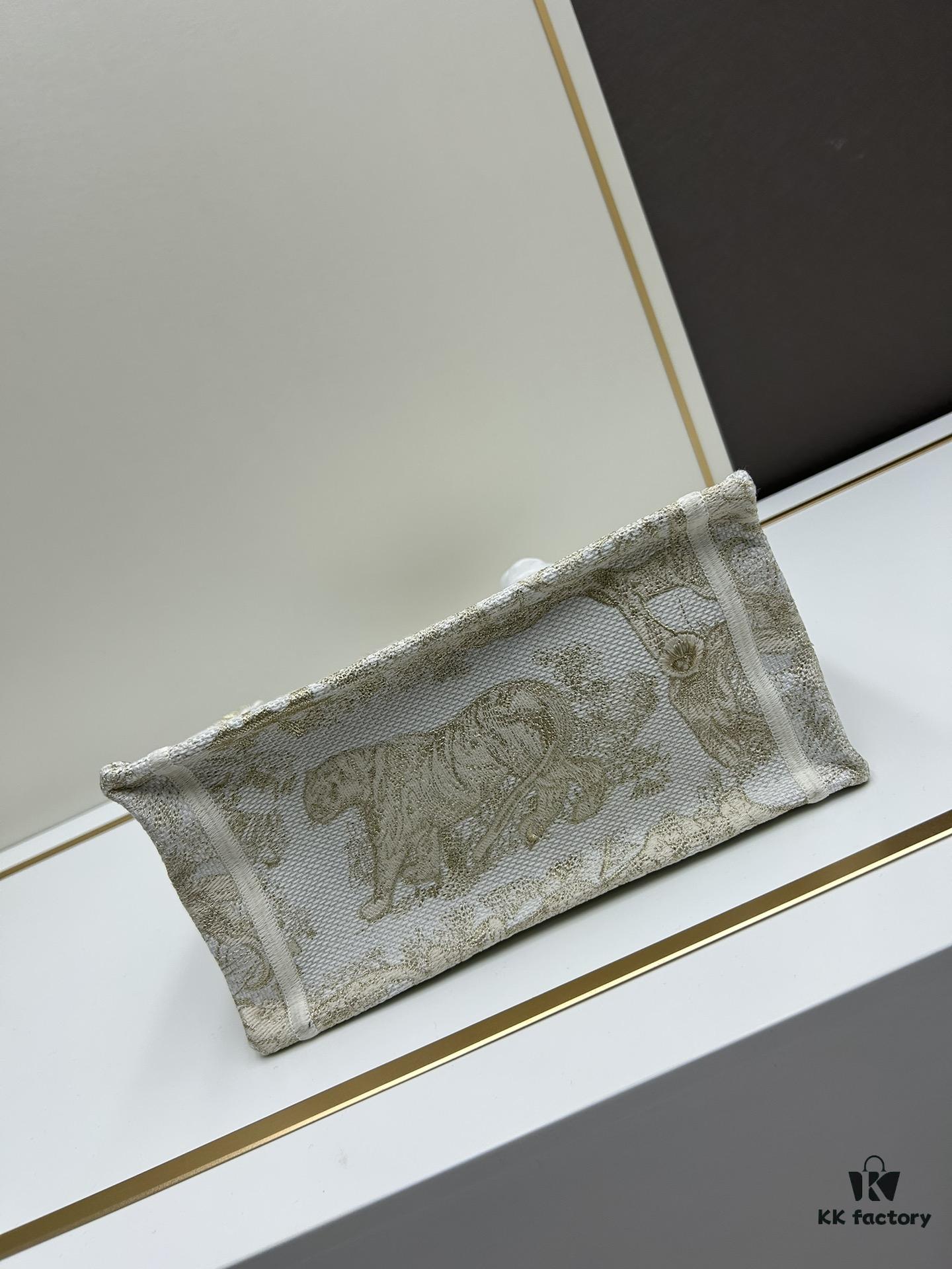 6930a6106e68136f4d9ac264 Book Tote Bag with Embroidered Small Size 26.5cm