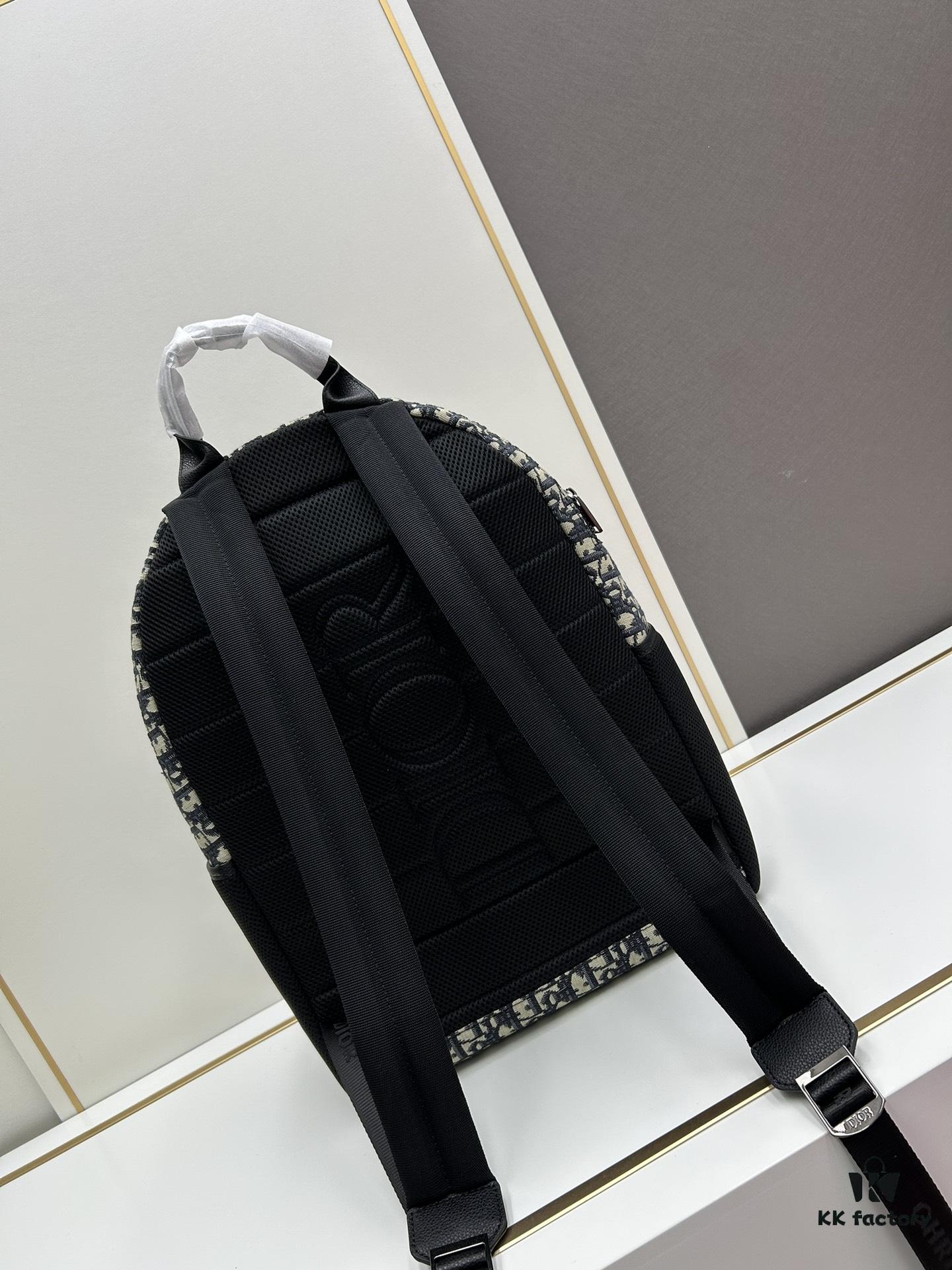 Dior 8 Backpack in Beige and Black Oblique Print