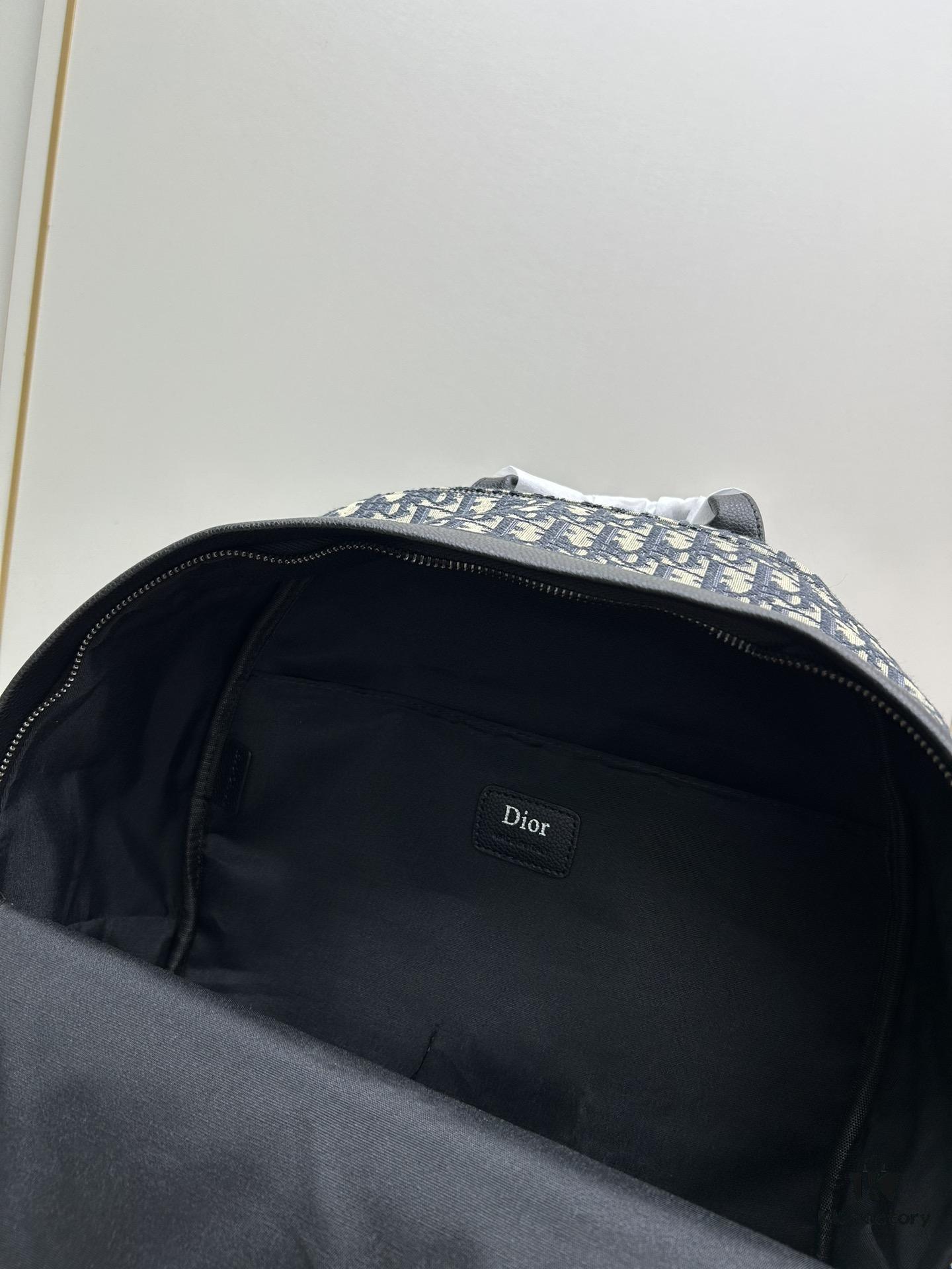 Dior 8 Backpack in Beige and Black Oblique Print