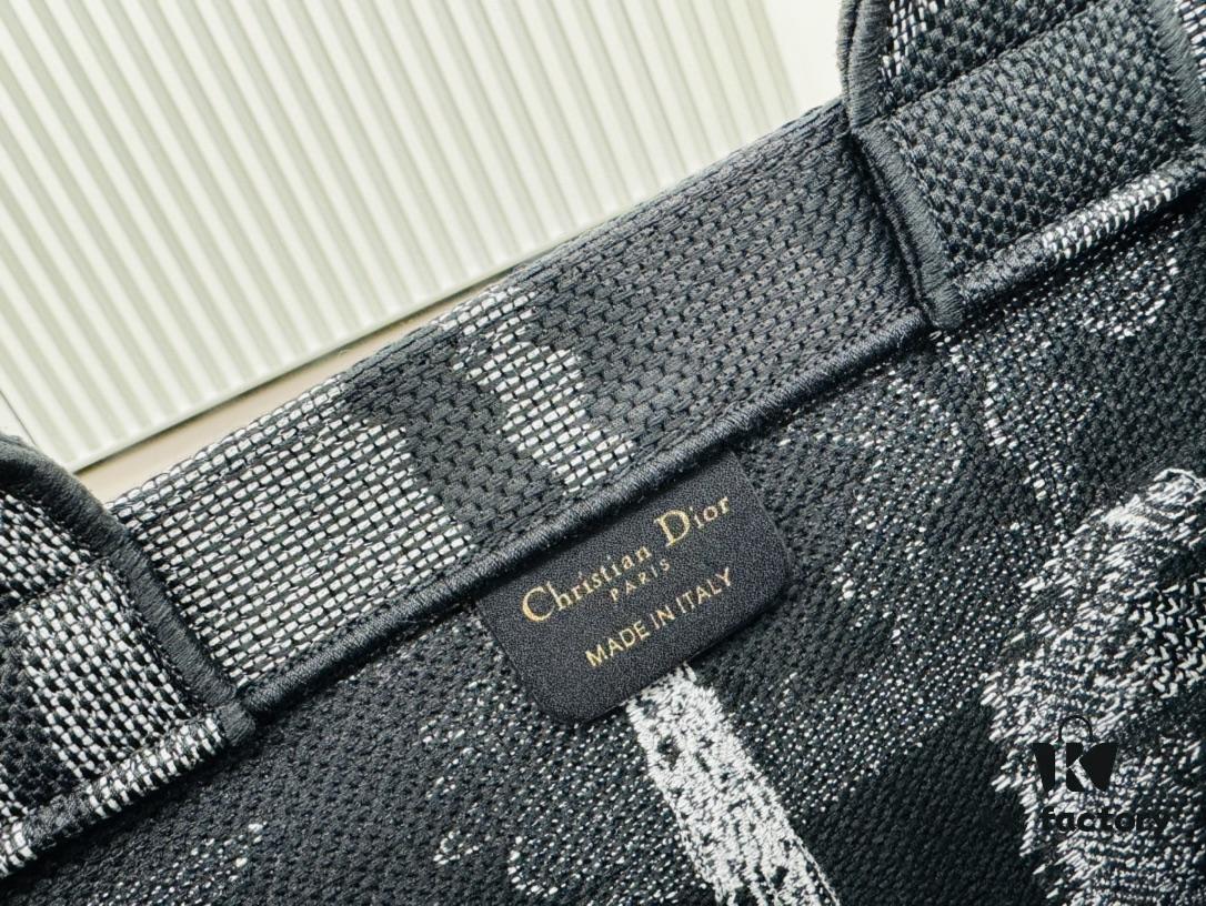 Thick Thread, Heavy Fabric Original Order Medium [Dior Book Tote]