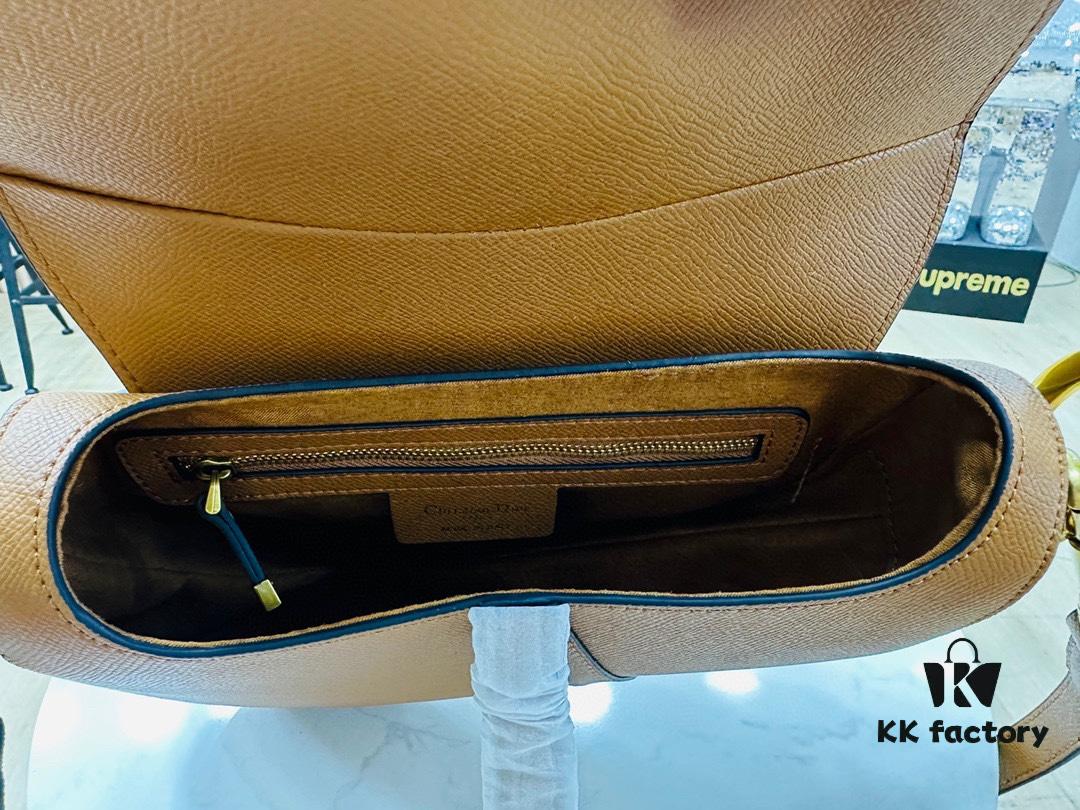 6930a68a6e68136f4d9ac345 New Arrival☀️ Palm Grain Saddle Bag – Be a Classic with Classics