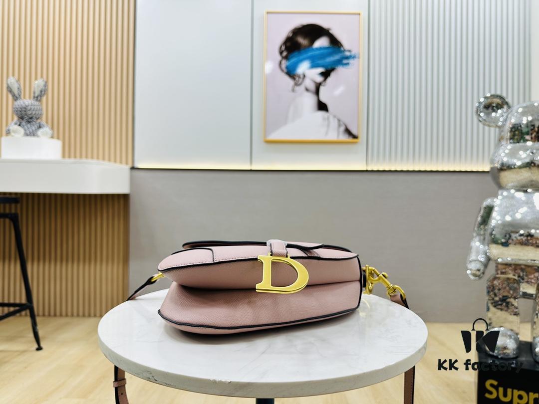6930a6916e68136f4d9ac354 New Arrival☀️ Palm-Print Saddle Bag Be a Classic with Classics — Fashion Comes and Goes, But Classics Are Forever