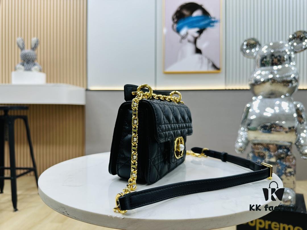 6930a6a86e68136f4d9ac37e Dior Jolie Bag Handbag