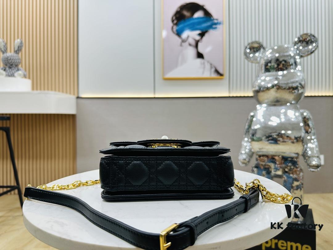 6930a6aa6e68136f4d9ac384 Dior Jolie Bag Handbag