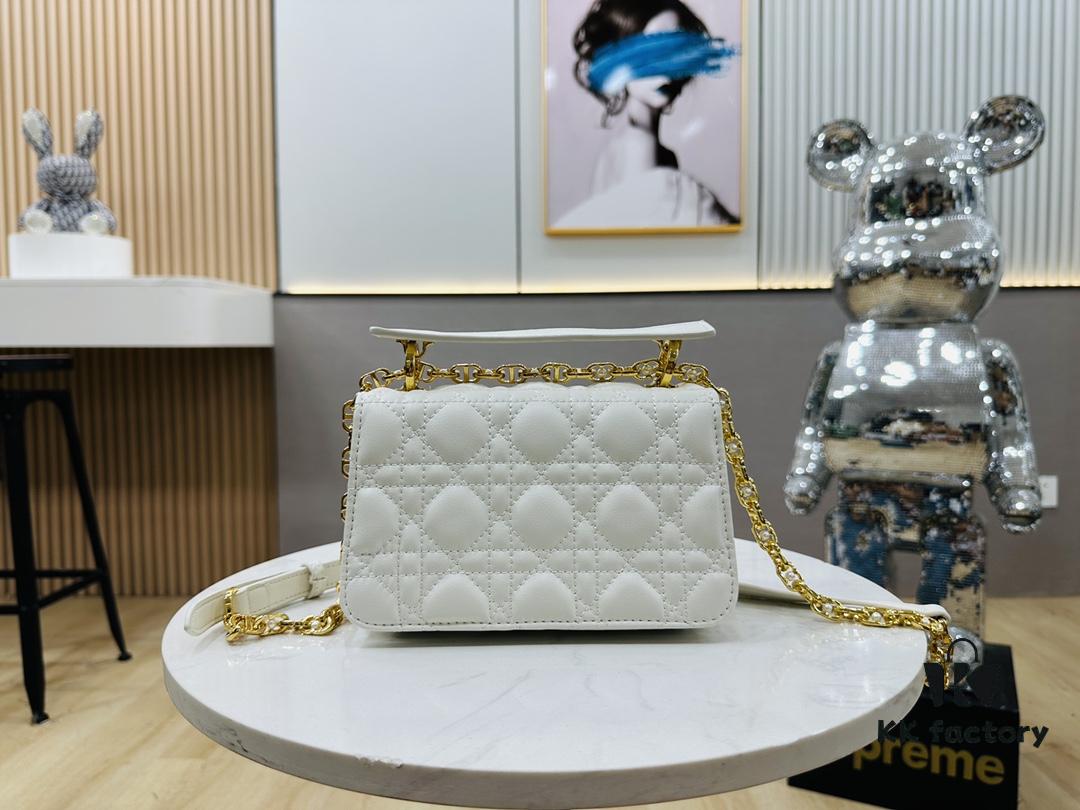 6930a6b36e68136f4d9ac394 Dior Jolie Bag Handbag