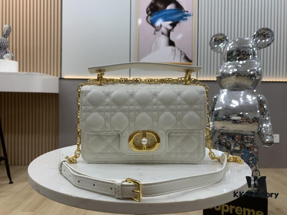 6930a6b76e68136f4d9ac39b Dior Jolie Bag Handbag