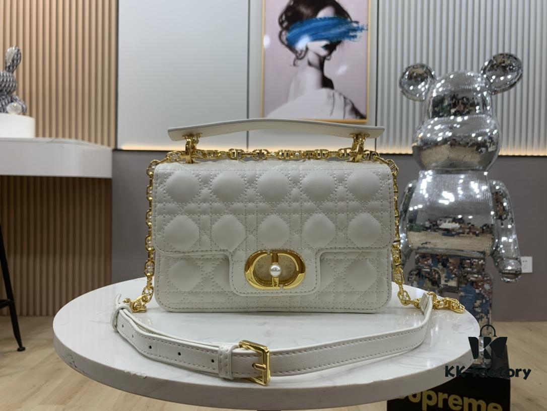 6930a6b76e68136f4d9ac39b Dior Jolie Bag Handbag