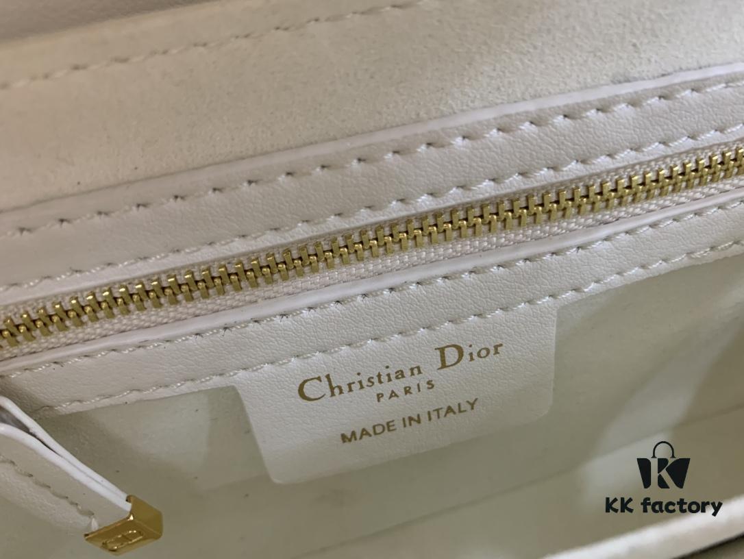 6930a6ba6e68136f4d9ac3a4 Dior Jolie Bag Handbag
