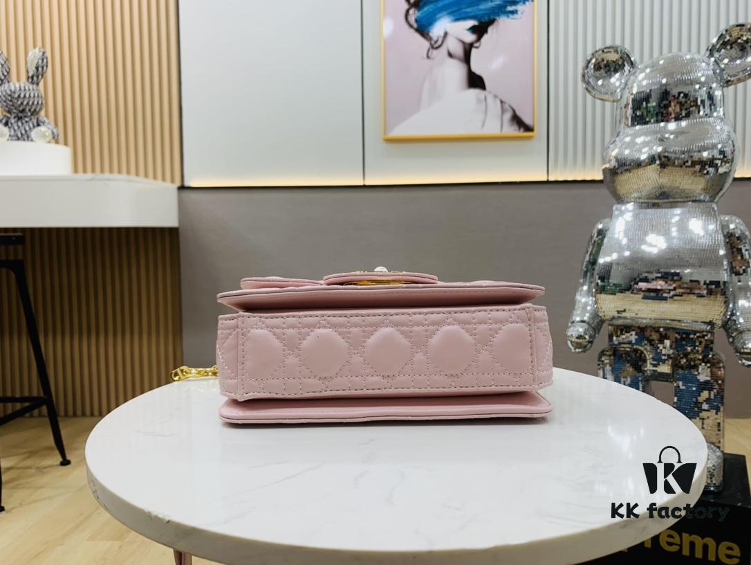 6930a6c16e68136f4d9ac3b0 Dior Jolie Bag