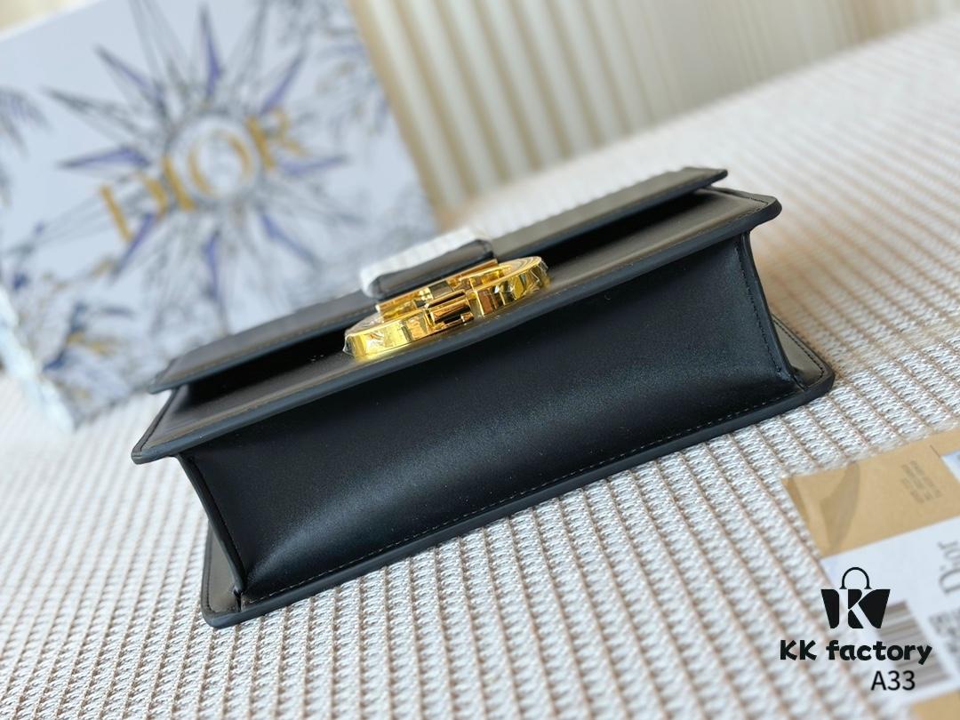 6930a6ea6e68136f4d9ac402 Dior | Montaigne 30 Bag, Gift-Box Packaged
