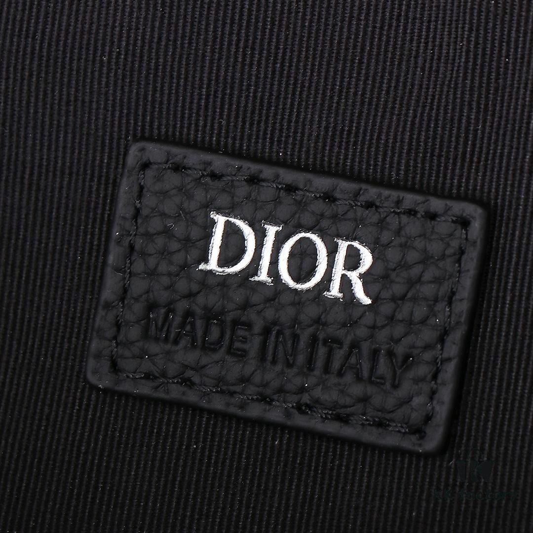 6930a7046e68136f4d9ac436 Dior Homme Men's Camera Crossbody Bag Model 206VPI-H03E (Black Jacquard)