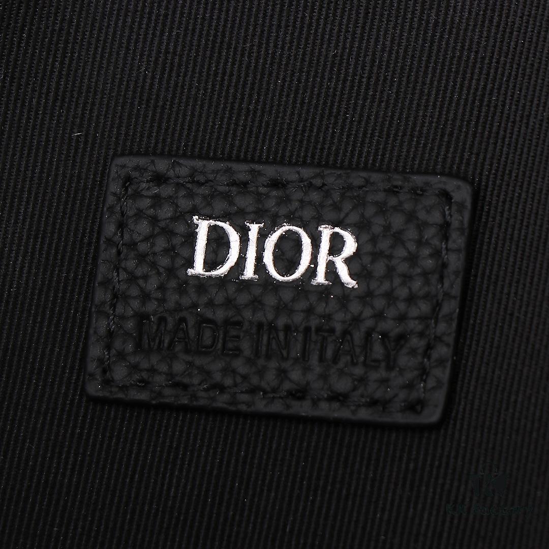 Dior Homme Men's Camera Crossbody Bag, Model 206VPI-H03E (Apricot Jacquard)