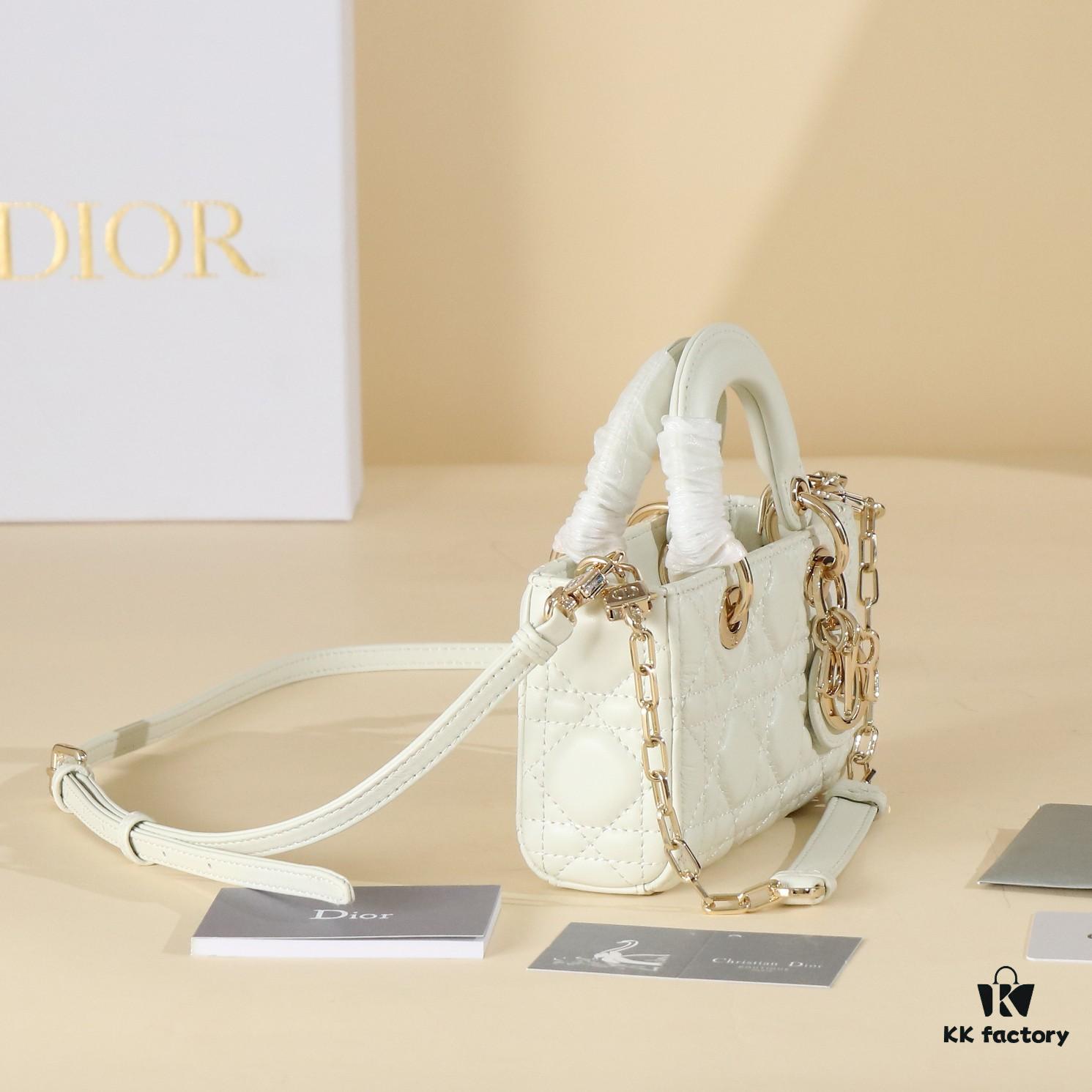 6930a72b6e68136f4d9ac48c White Lambskin Cannage Pattern Lady D-Joy Bag