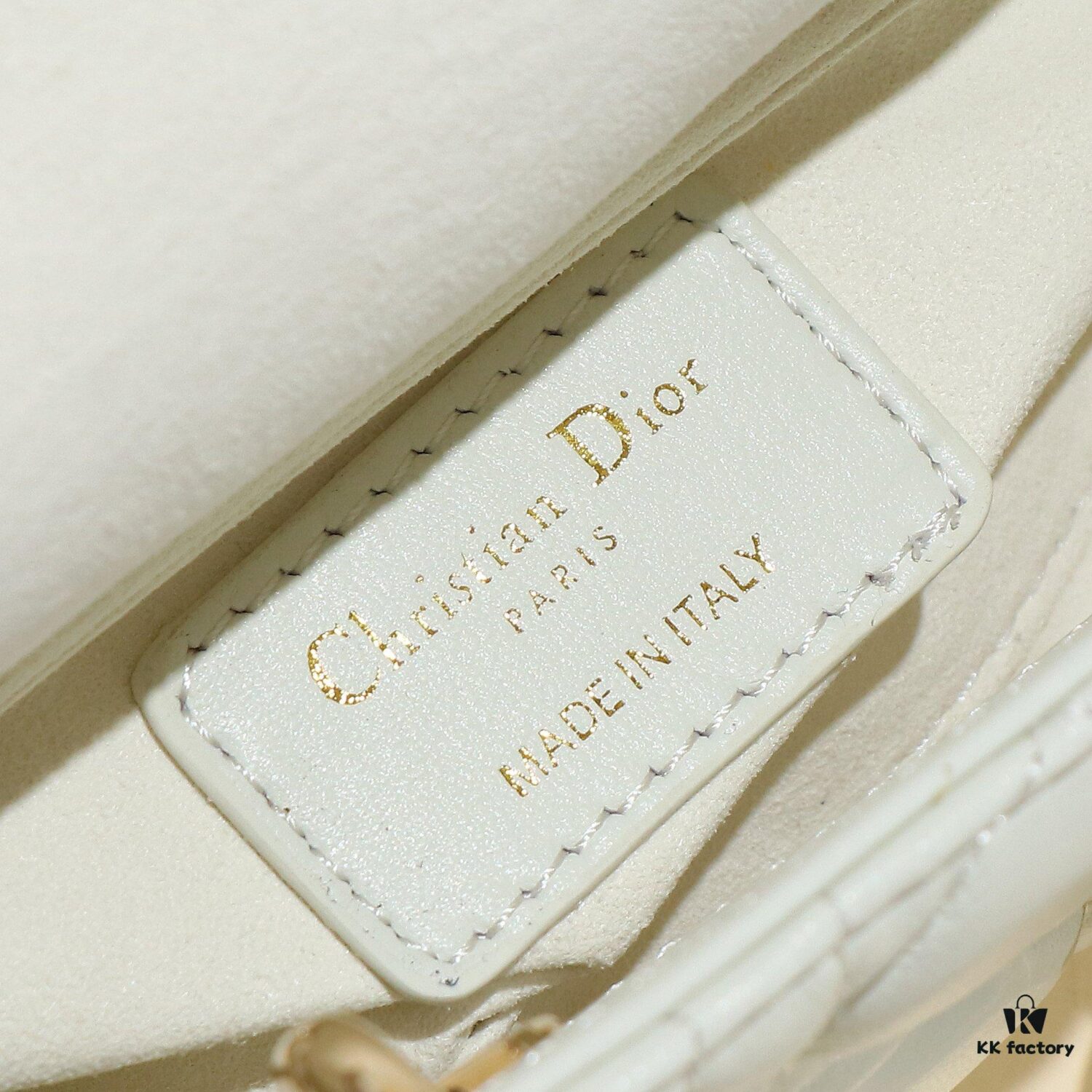 6930a7336e68136f4d9ac49b White Lambskin Cannage Pattern Lady D-Joy Bag