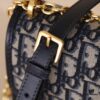 MONTAIGNE Chain Bag