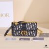 30 MONTAIGNE Chain Bag M9334