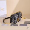 30 MONTAIGNE Chain Bag M9334
